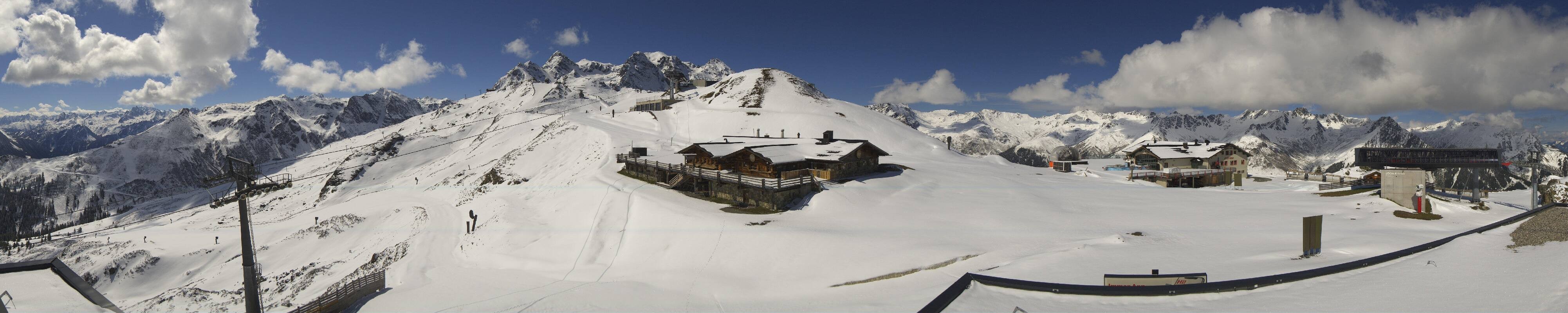 Archiv Foto Webcam Valisera Berg Sicht auf Nova Stoba