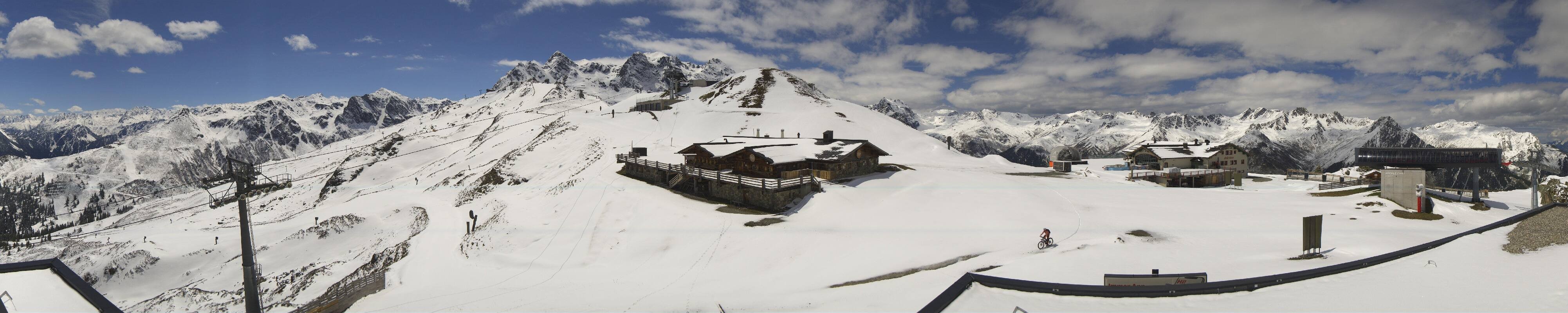 Archiv Foto Webcam Valisera Berg Sicht auf Nova Stoba