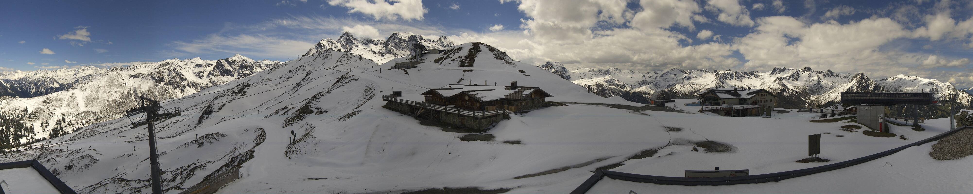 Archiv Foto Webcam Valisera Berg Sicht auf Nova Stoba