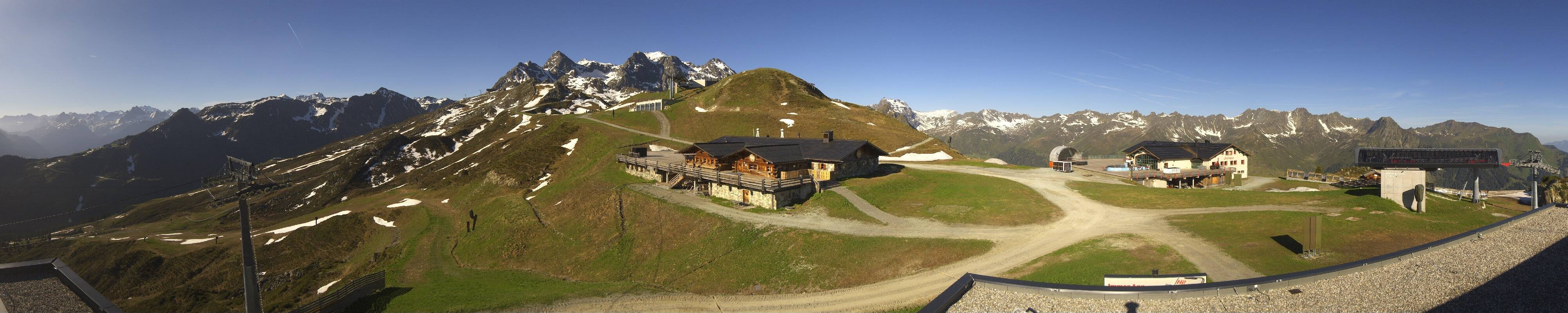 Archiv Foto Webcam Valisera Berg Sicht auf Nova Stoba