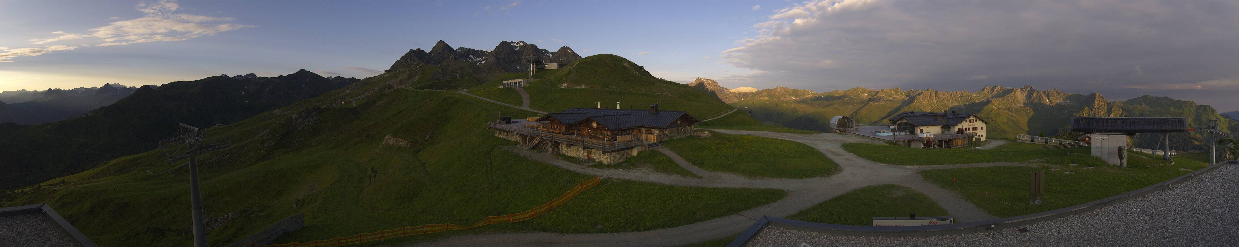 Archiv Foto Webcam Valisera Berg Sicht auf Nova Stoba