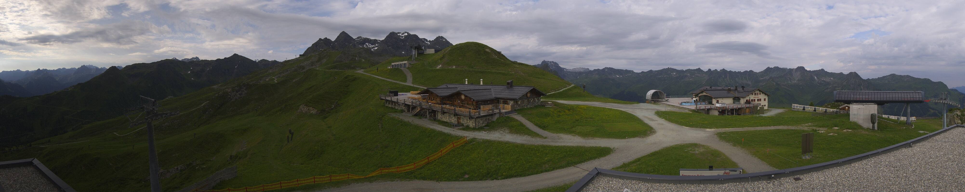 Archiv Foto Webcam Valisera Berg Sicht auf Nova Stoba