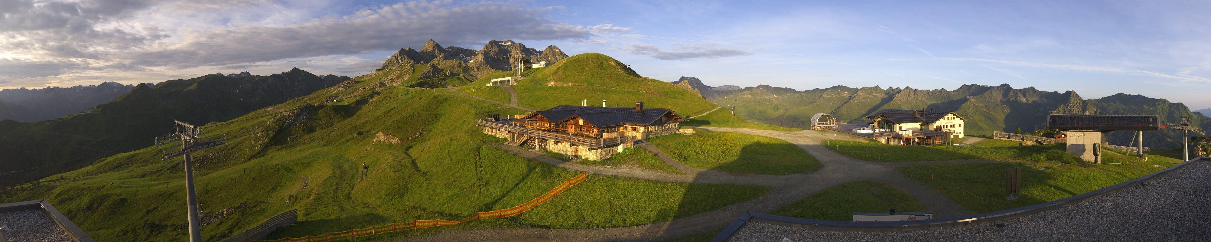Archiv Foto Webcam Valisera Berg Sicht auf Nova Stoba