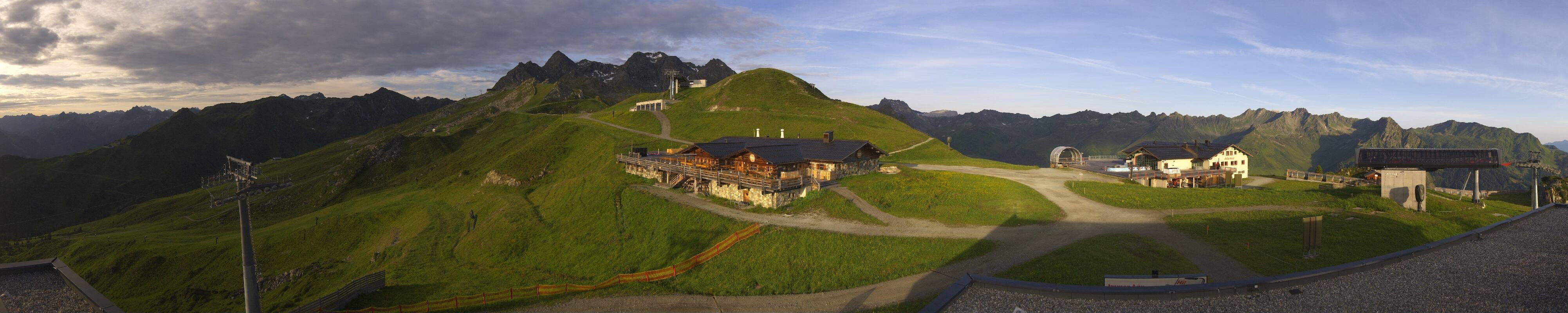 Archiv Foto Webcam Valisera Berg Sicht auf Nova Stoba