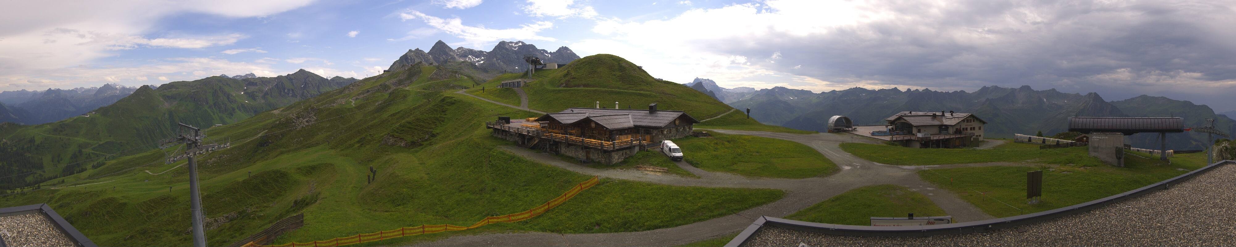 Archiv Foto Webcam Valisera Berg Sicht auf Nova Stoba