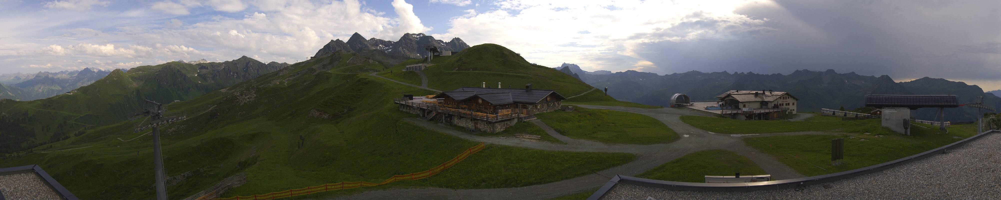 Archiv Foto Webcam Valisera Berg Sicht auf Nova Stoba