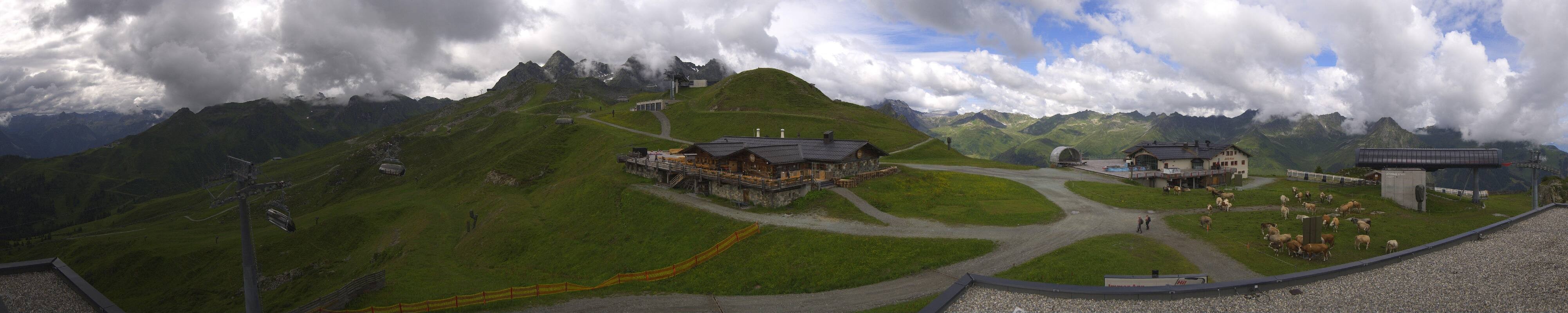 Archiv Foto Webcam Valisera Berg Sicht auf Nova Stoba