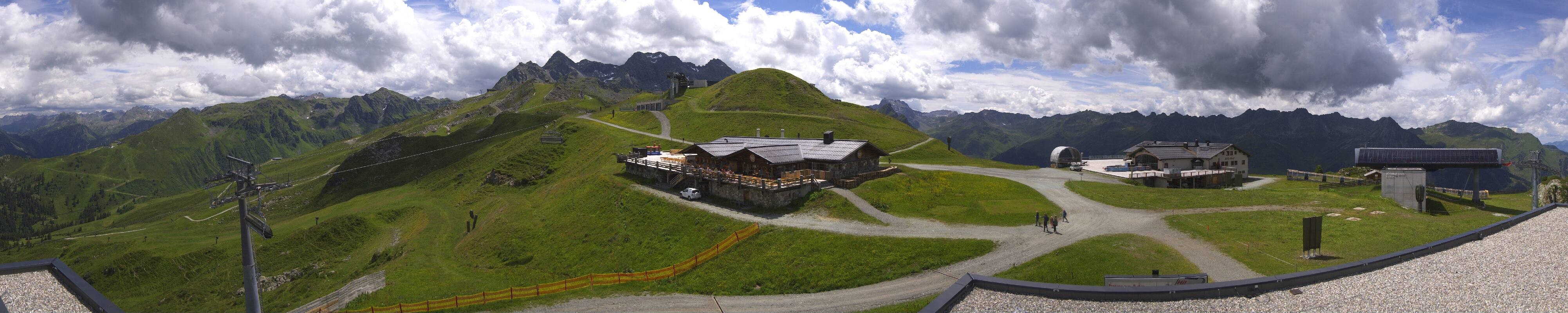 Archiv Foto Webcam Valisera Berg Sicht auf Nova Stoba