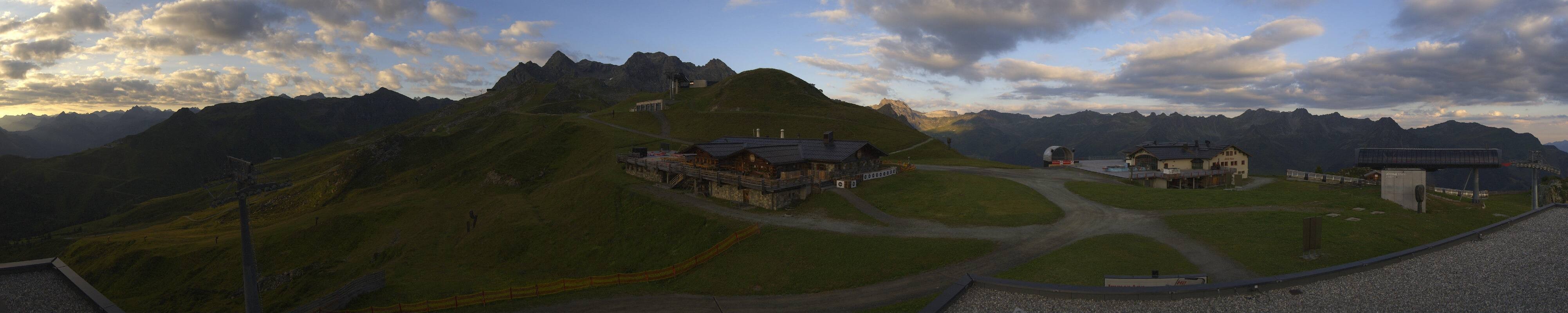Archiv Foto Webcam Valisera Berg Sicht auf Nova Stoba