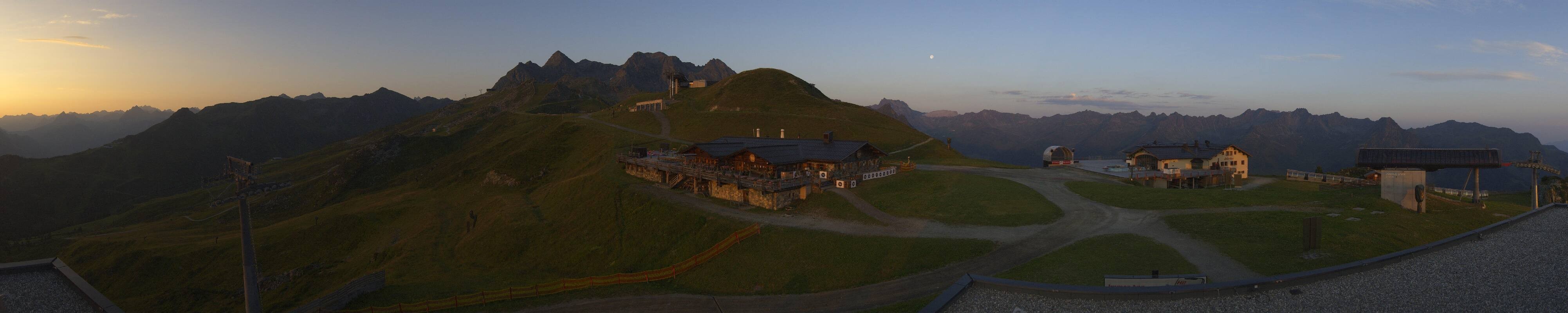Archiv Foto Webcam Valisera Berg Sicht auf Nova Stoba