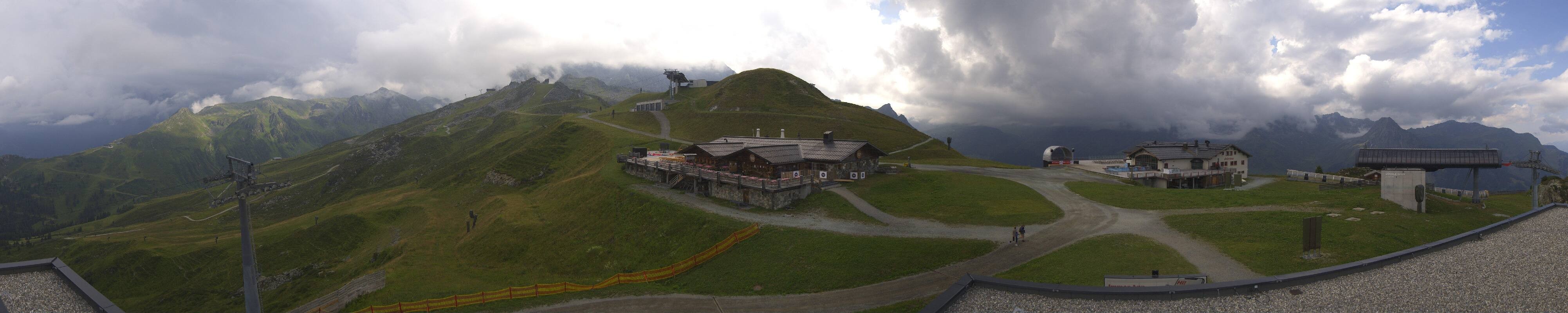 Archiv Foto Webcam Valisera Berg Sicht auf Nova Stoba