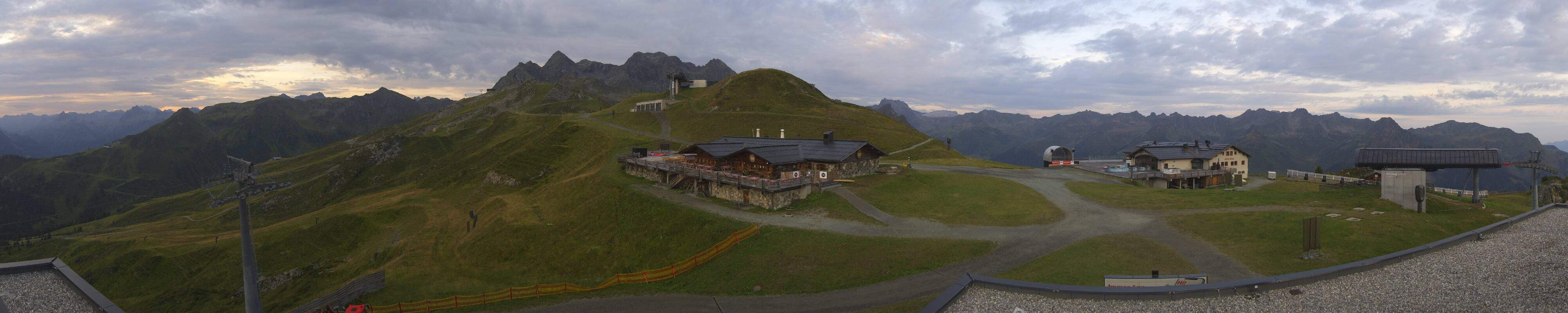 Archiv Foto Webcam Valisera Berg Sicht auf Nova Stoba