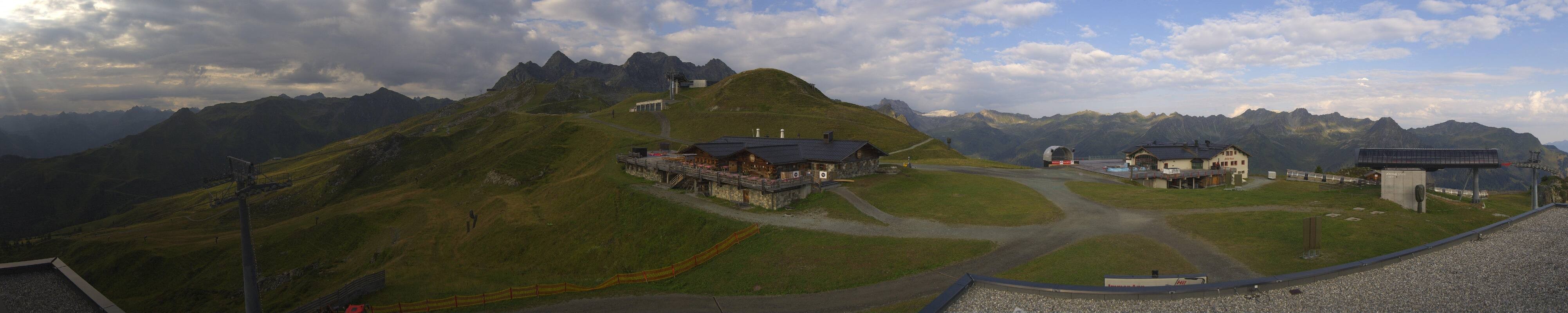 Archiv Foto Webcam Valisera Berg Sicht auf Nova Stoba