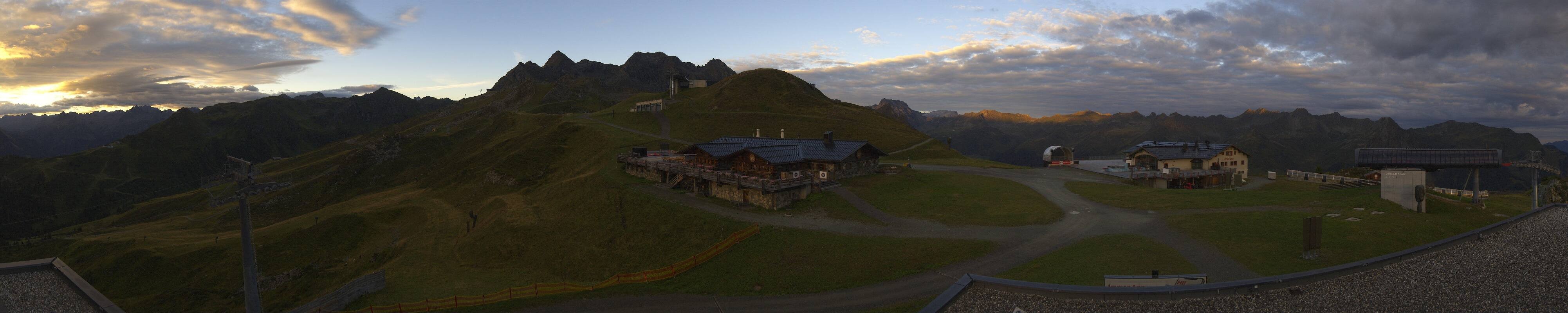 Archiv Foto Webcam Valisera Berg Sicht auf Nova Stoba