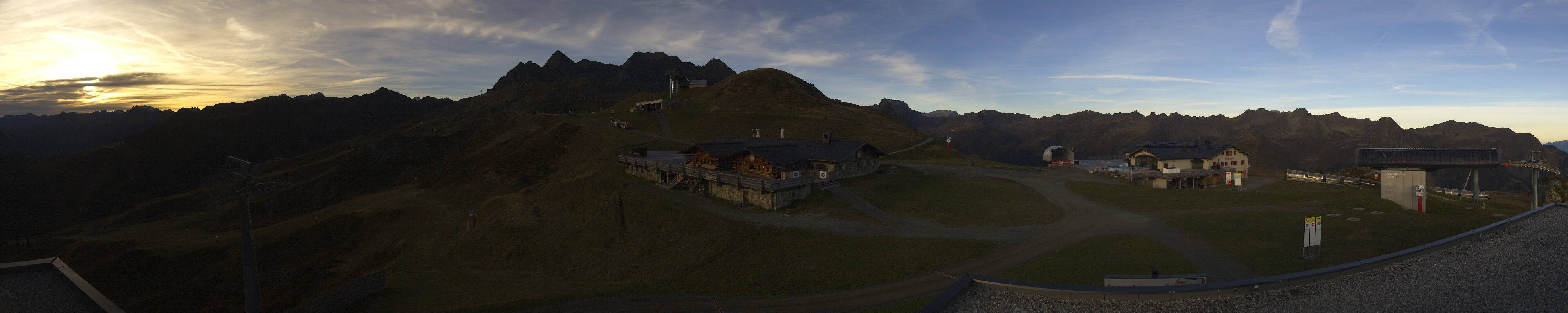 Archiv Foto Webcam Valisera Berg Sicht auf Nova Stoba