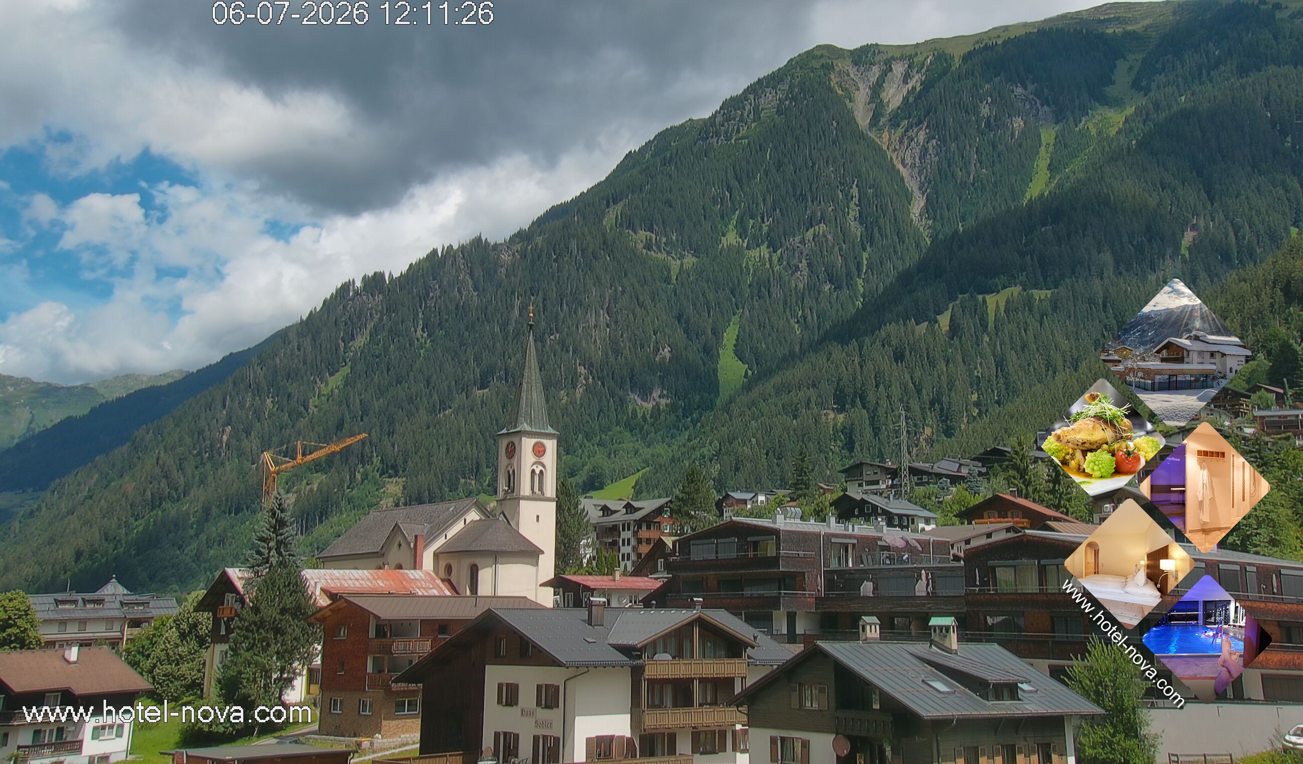 Archiv Foto Webcam Gaschurn Ortszentrum