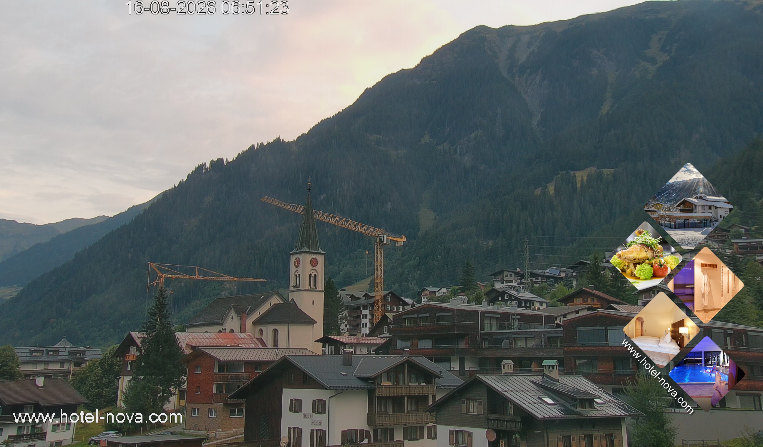 Archiv Foto Webcam Gaschurn Ortszentrum