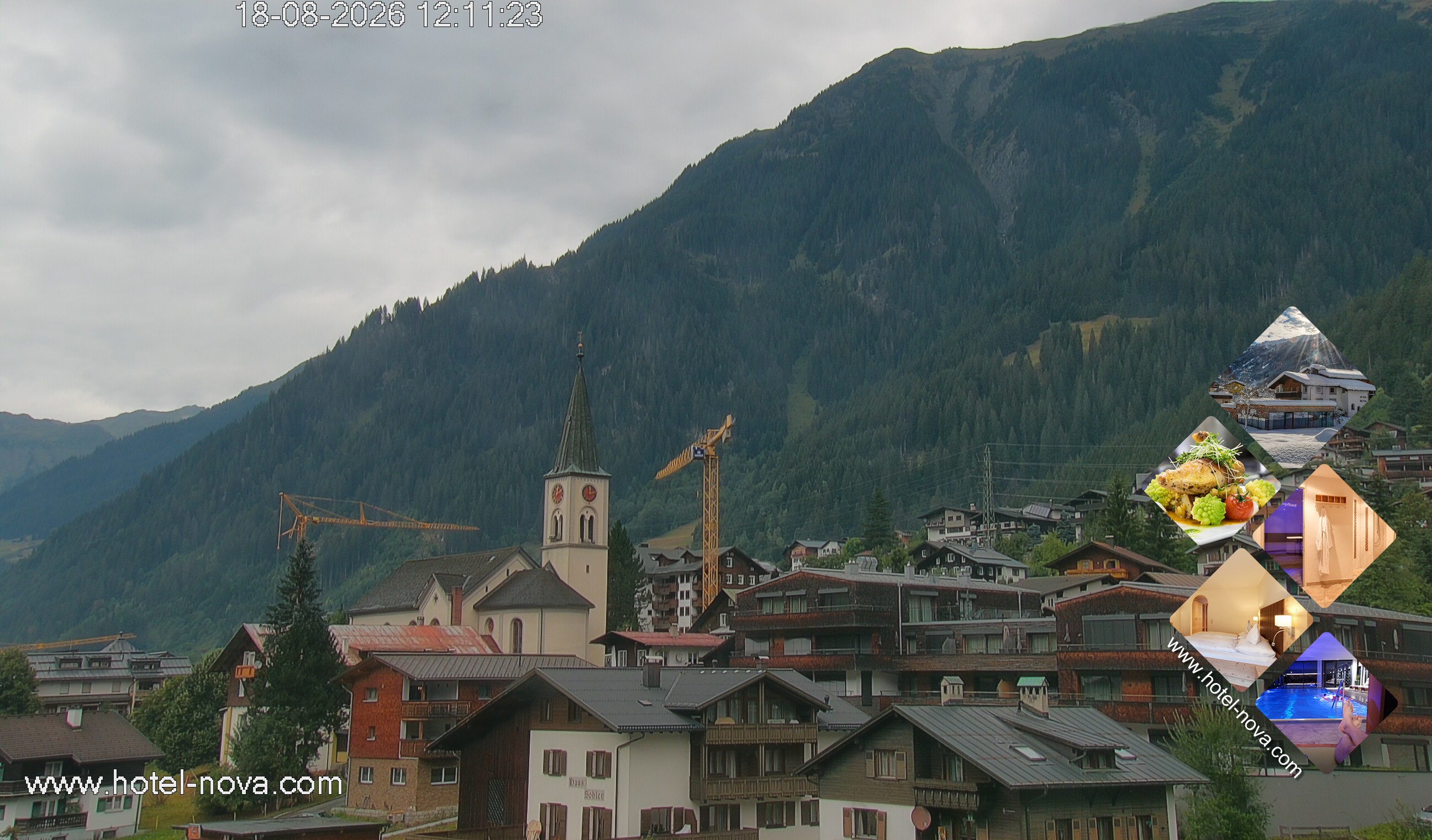 Archiv Foto Webcam Gaschurn Ortszentrum