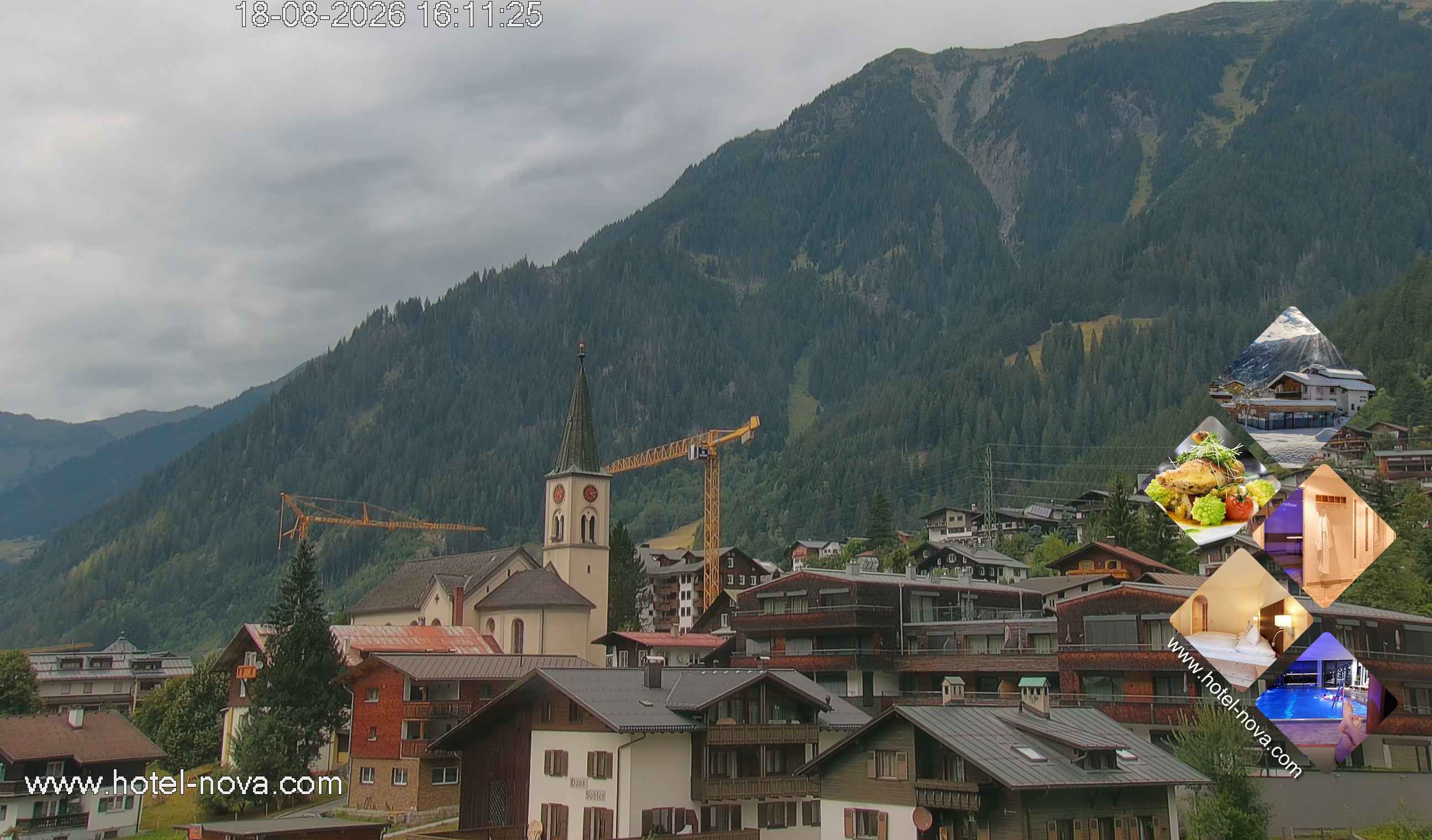 Archiv Foto Webcam Gaschurn Ortszentrum