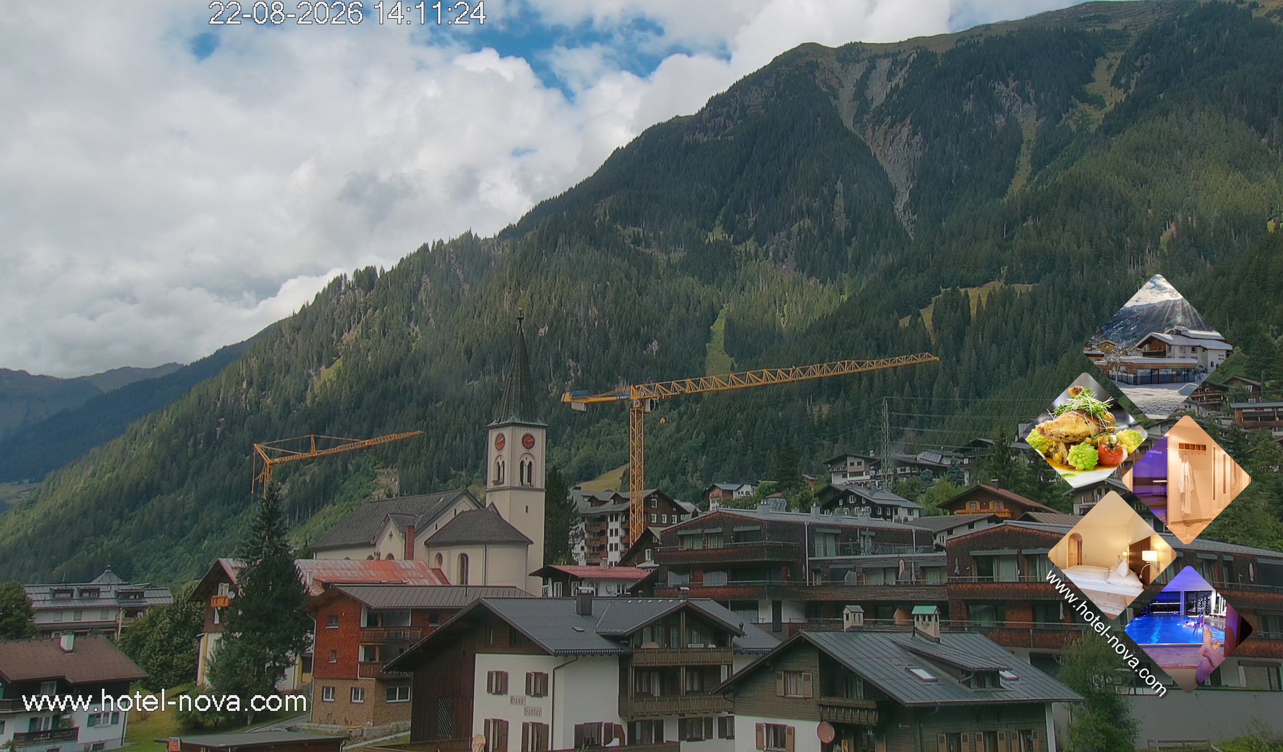 Archiv Foto Webcam Gaschurn Ortszentrum