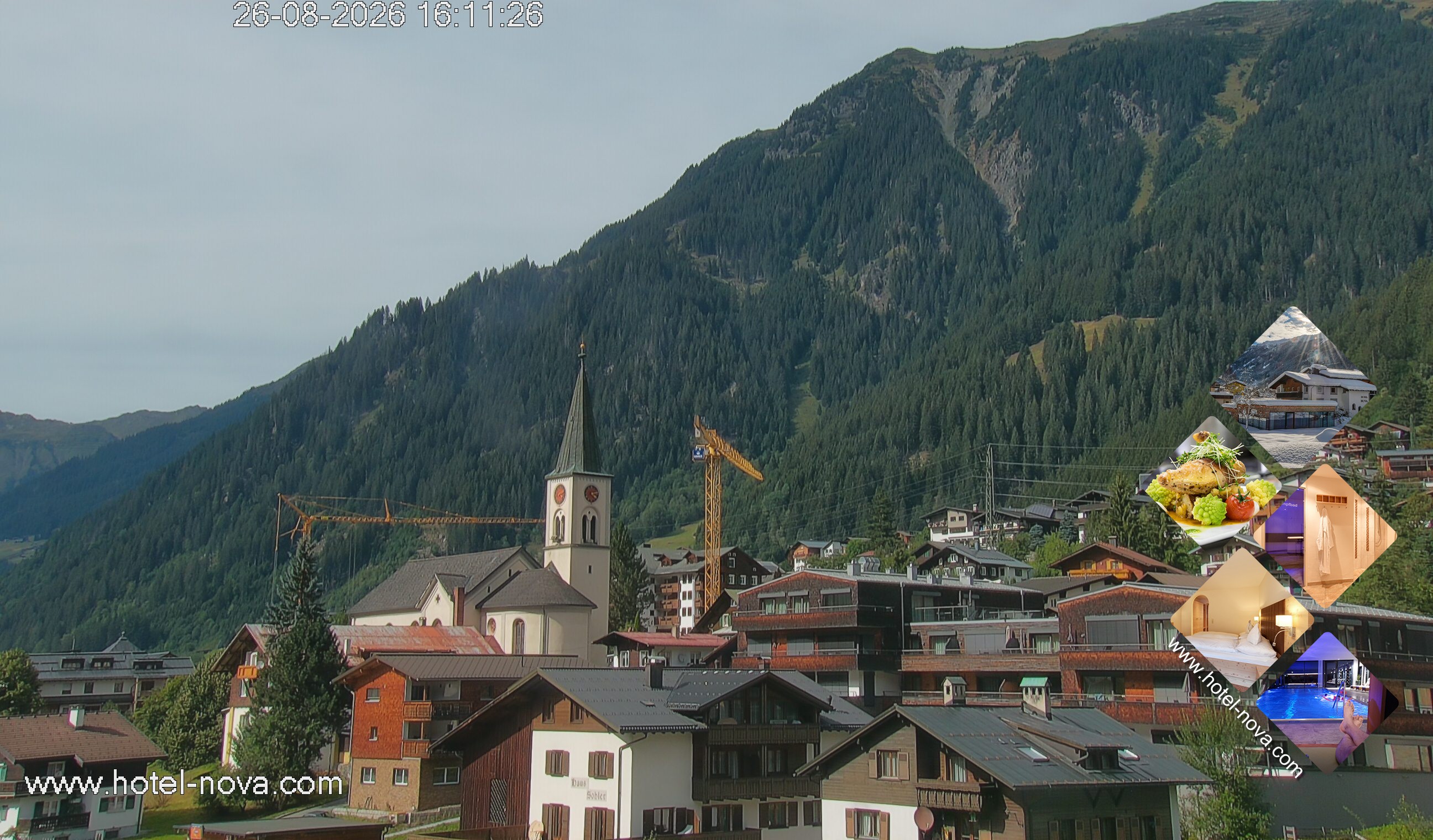 Archiv Foto Webcam Gaschurn Ortszentrum