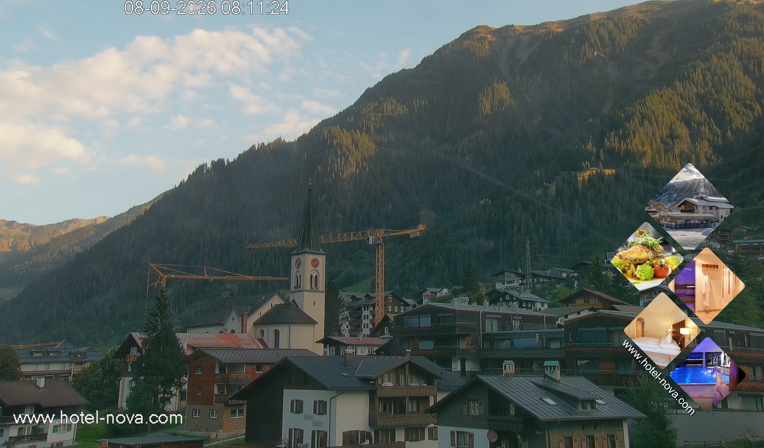 Archiv Foto Webcam Gaschurn Ortszentrum