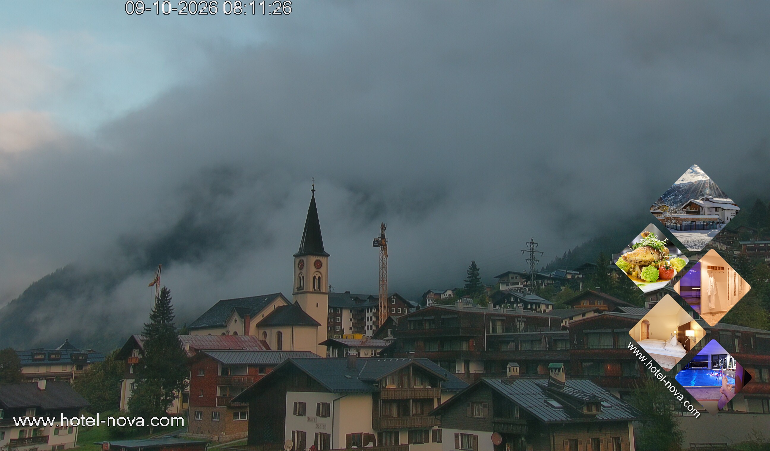 Archiv Foto Webcam Gaschurn Ortszentrum