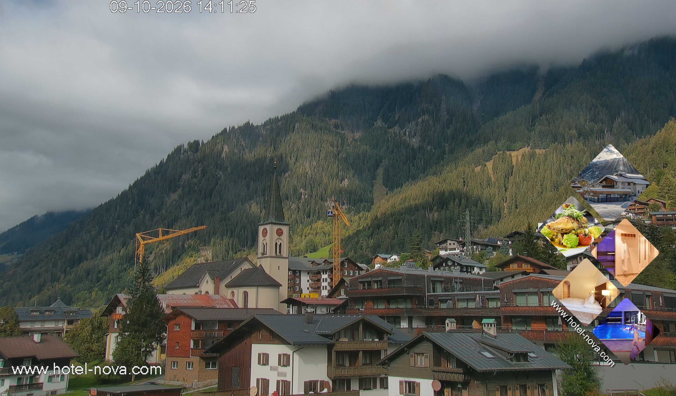 Archiv Foto Webcam Gaschurn Ortszentrum