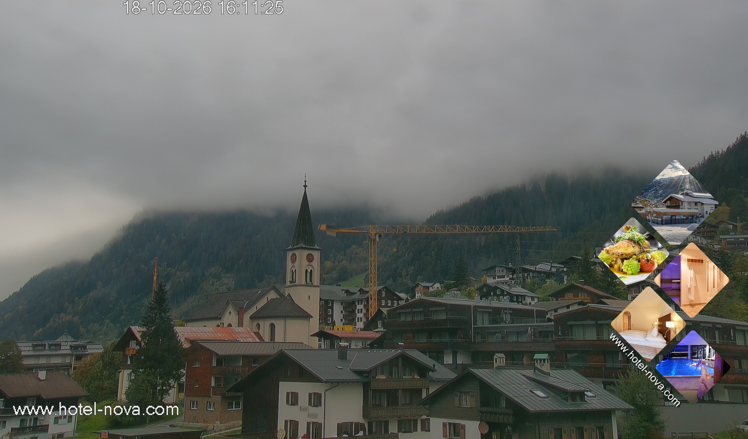 Archiv Foto Webcam Gaschurn Ortszentrum