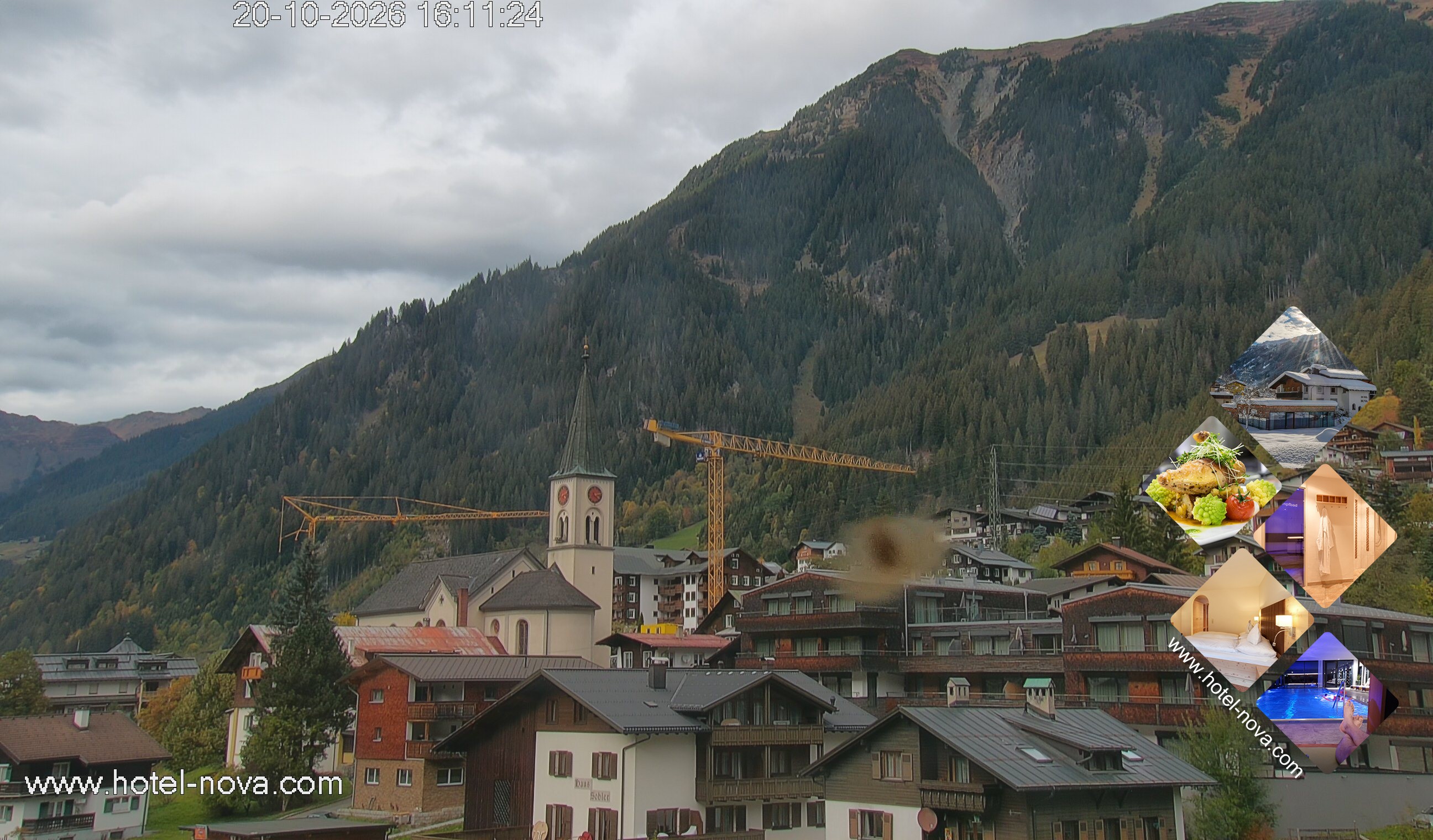 Archiv Foto Webcam Gaschurn Ortszentrum