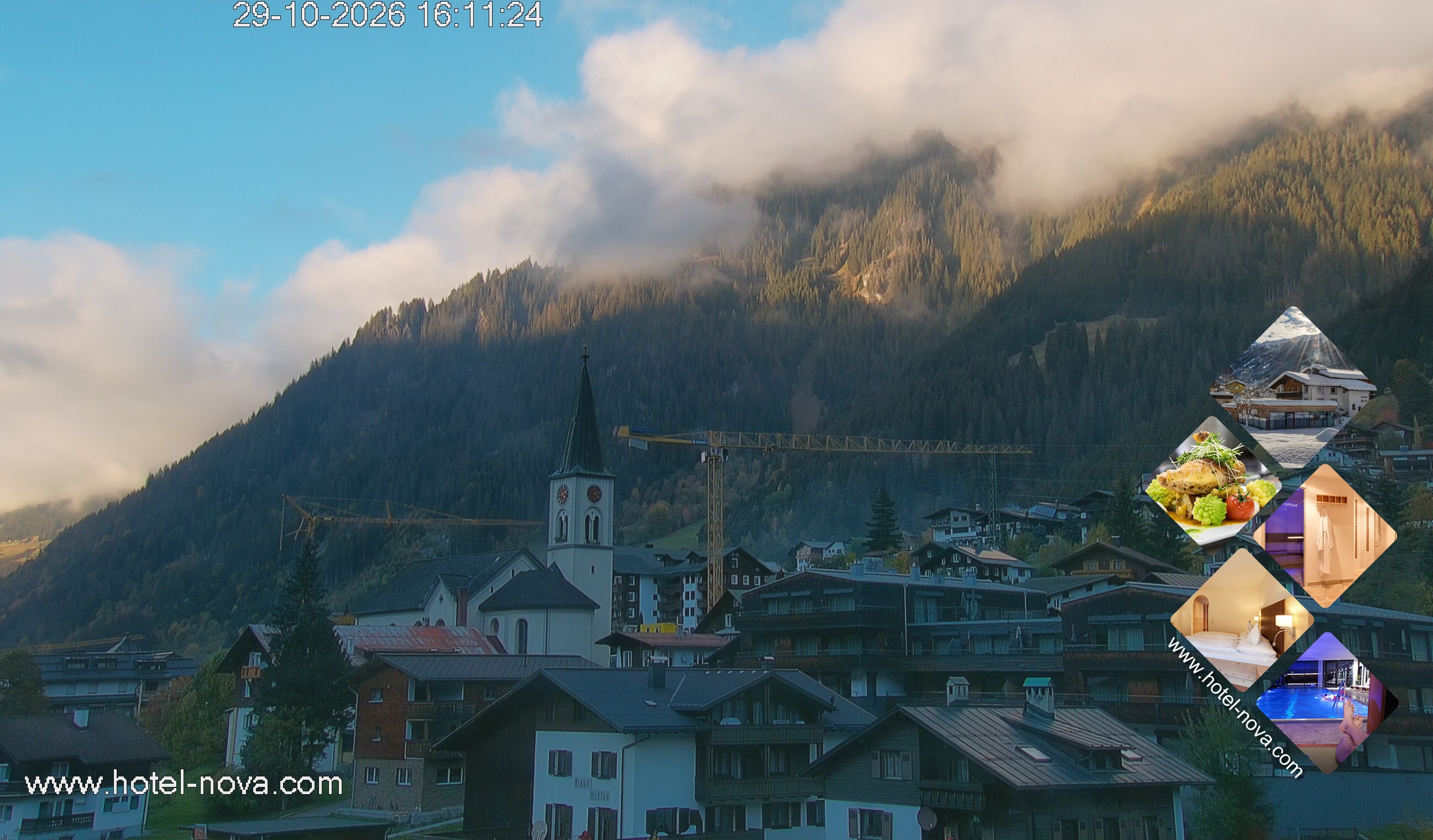 Archiv Foto Webcam Gaschurn Ortszentrum