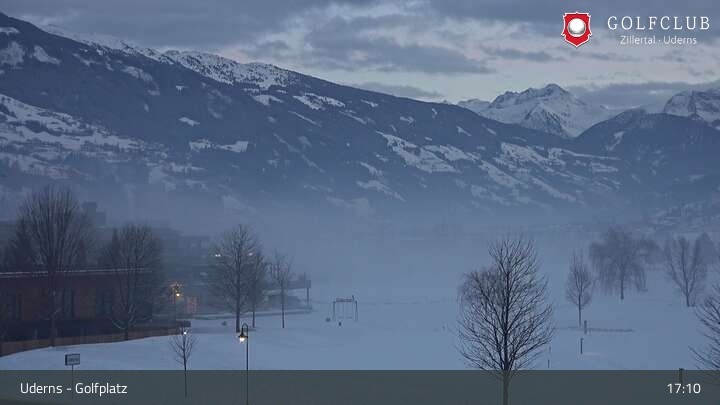 Archived image Webcam Golf Course in Uderns
