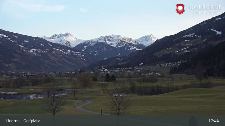 Archiv Foto Webcam Golfplatz in Uderns