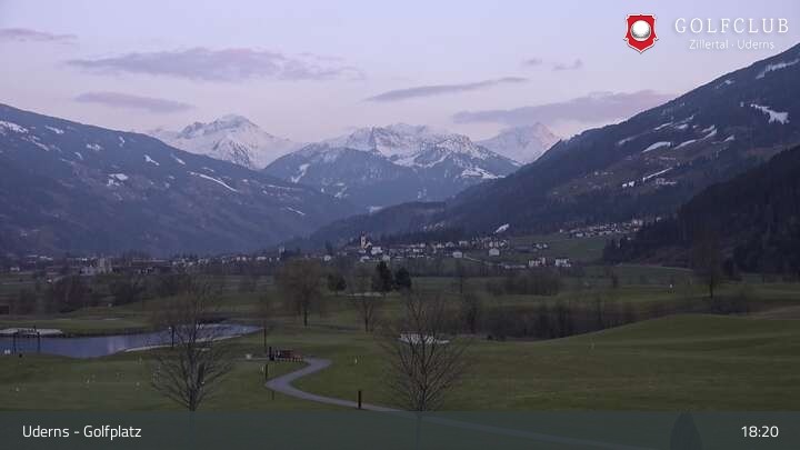 Archiv Foto Webcam Golfplatz in Uderns
