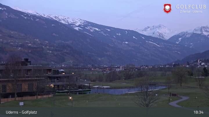 Archiv Foto Webcam Golfplatz in Uderns