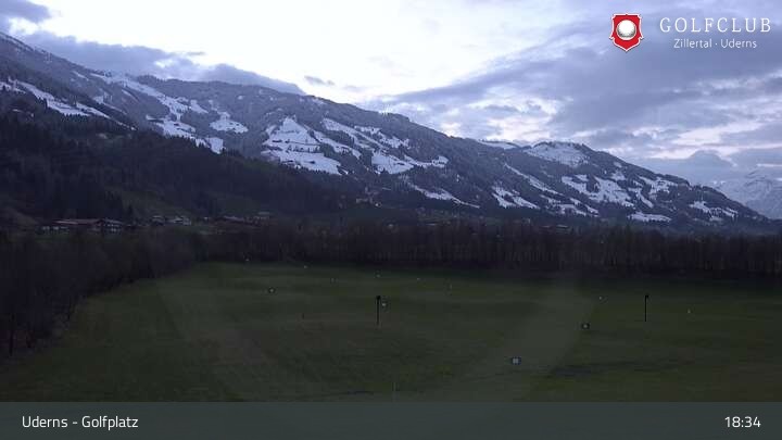 Archiv Foto Webcam Golfplatz in Uderns
