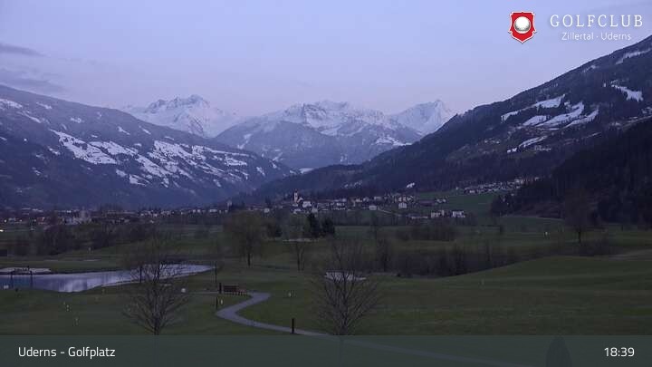 Archiv Foto Webcam Golfplatz in Uderns