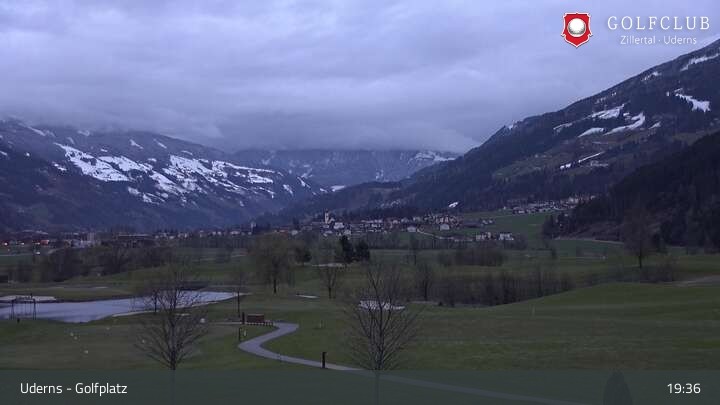 Archiv Foto Webcam Golfplatz in Uderns