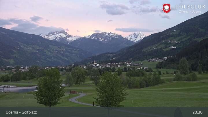 Archiv Foto Webcam Golfplatz in Uderns