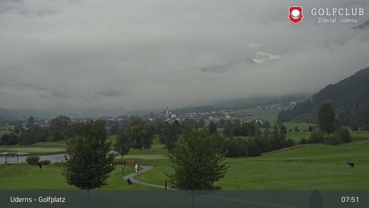 Archived image Webcam Golf Course in Uderns