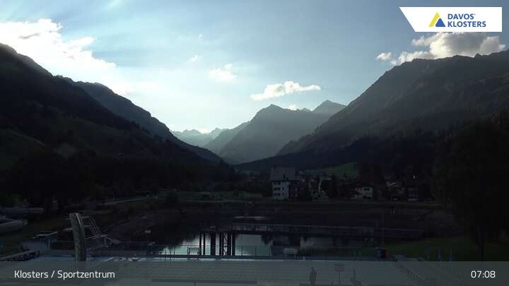 Archived image Webcam Klosters: Sports center