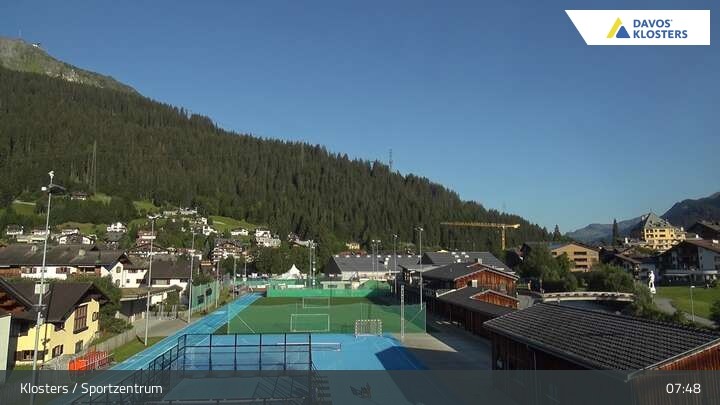 Archived image Webcam Klosters: Sports center