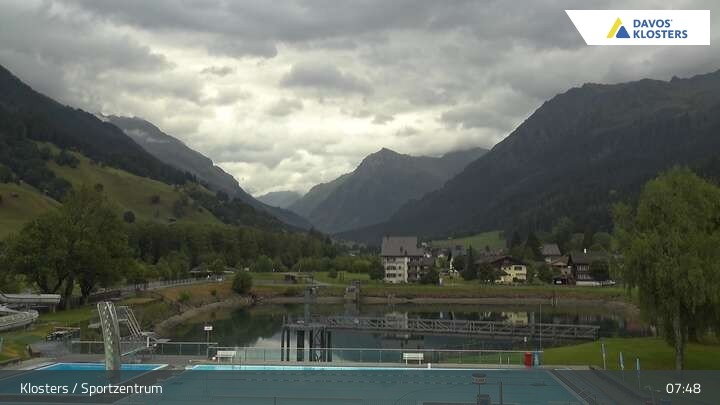 Archived image Webcam Klosters: Sports center