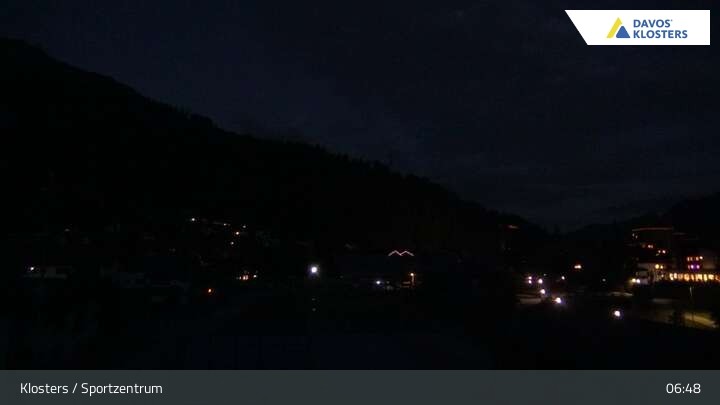 Archived image Webcam Klosters: Sports center