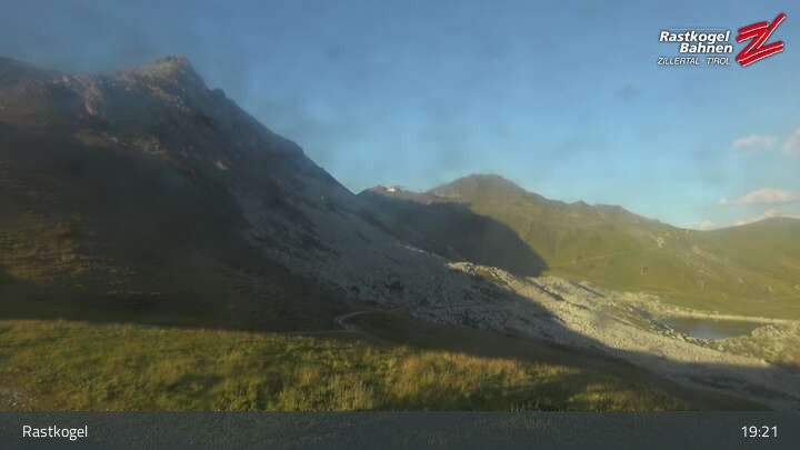 Archived image Webcam Rastkogel mountain, Tux Alps