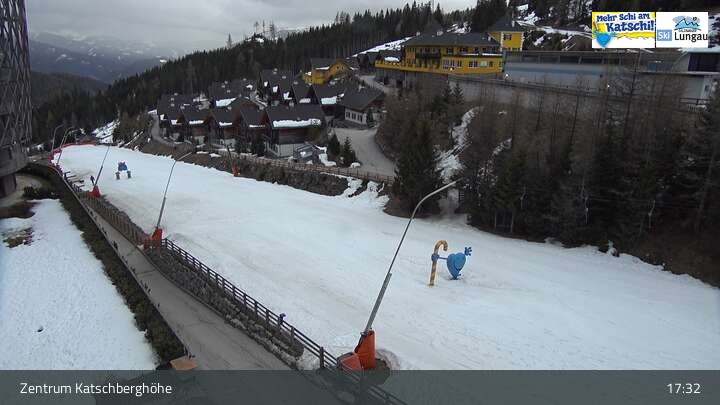 Archiv Foto Webcam Rennweg: Zentrum Katschberghöhe