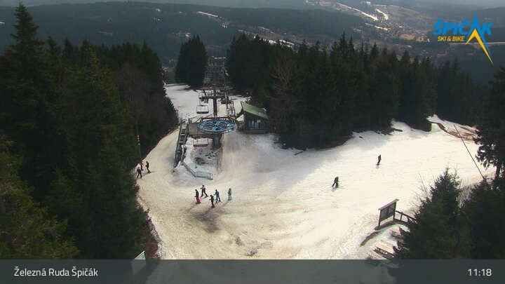 Archived image Webcam Špicák Železná Ruda: Chair Lift