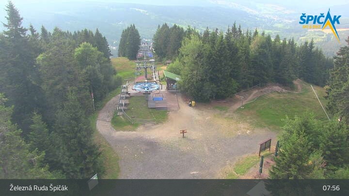 Archived image Webcam Špicák Železná Ruda: Chair Lift