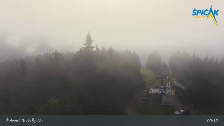 Archived image Webcam Špicák Železná Ruda: Chair Lift