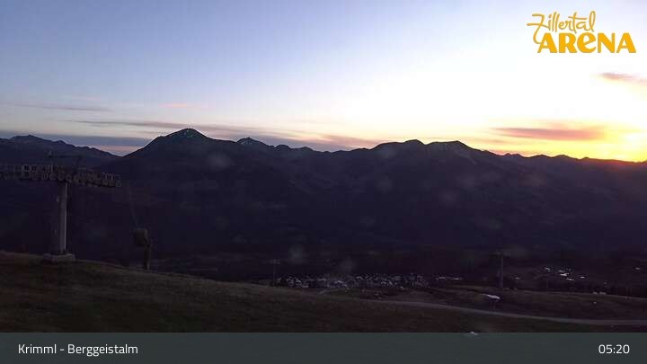 Archived image Webcam Hochkrimml - View Berggeistalm